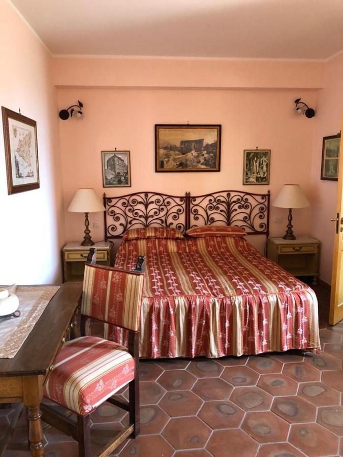 La Capanna Di Giuseppe E Maria Bed and Breakfast Taormina Exteriör bild