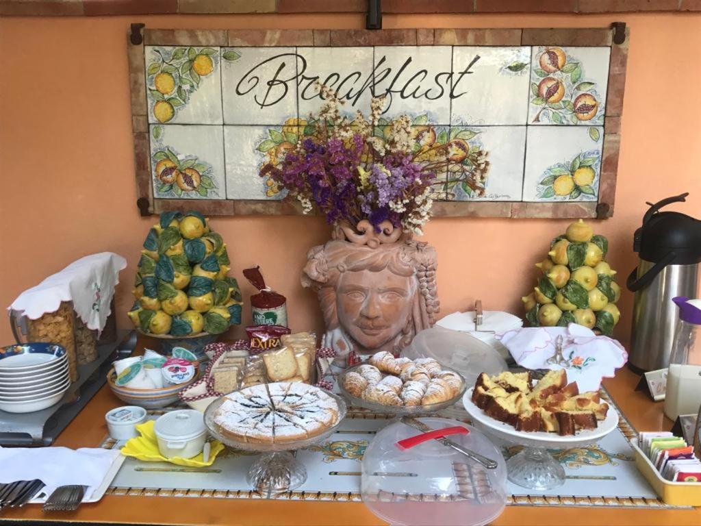 La Capanna Di Giuseppe E Maria Bed and Breakfast Taormina Exteriör bild