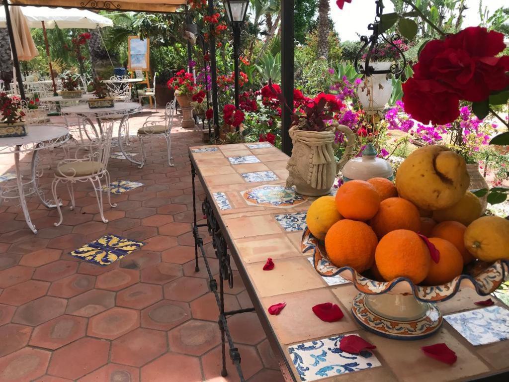 La Capanna Di Giuseppe E Maria Bed and Breakfast Taormina Exteriör bild