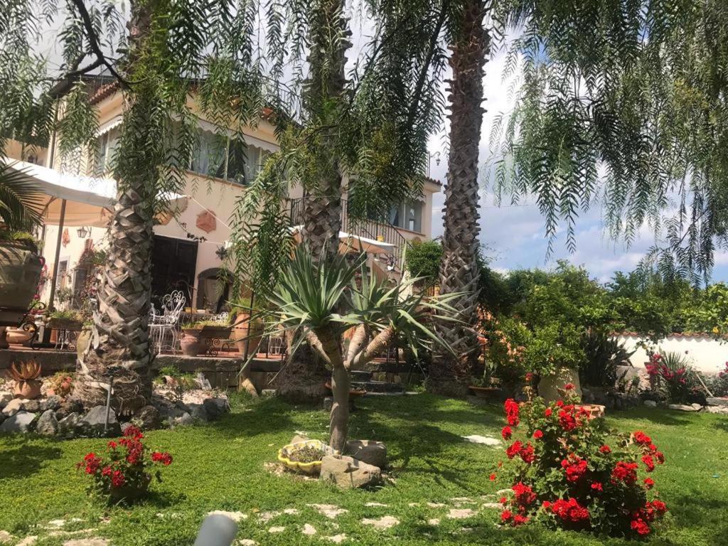 La Capanna Di Giuseppe E Maria Bed and Breakfast Taormina Exteriör bild