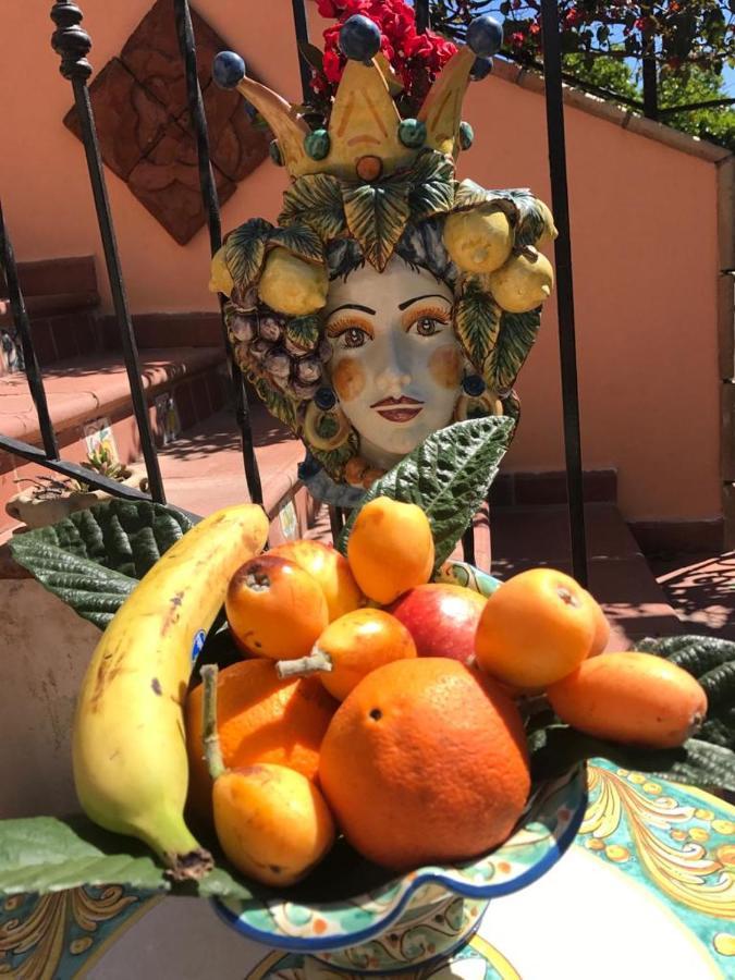 La Capanna Di Giuseppe E Maria Bed and Breakfast Taormina Exteriör bild