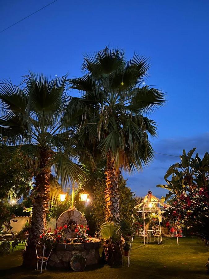 La Capanna Di Giuseppe E Maria Bed and Breakfast Taormina Exteriör bild