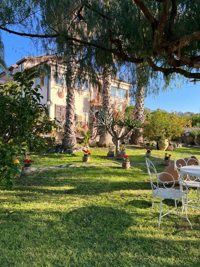 La Capanna Di Giuseppe E Maria Bed and Breakfast Taormina Exteriör bild