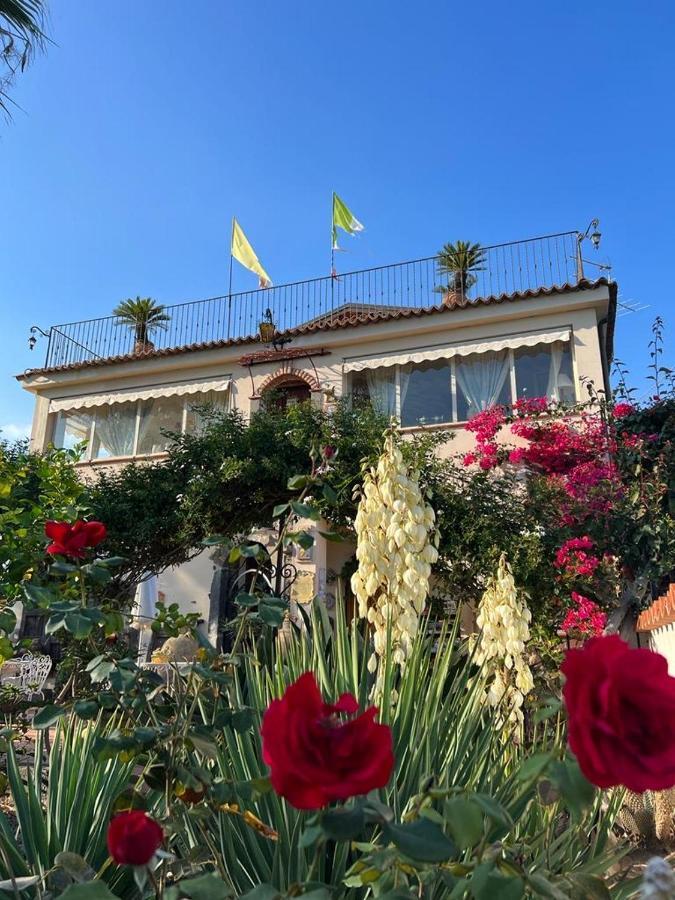 La Capanna Di Giuseppe E Maria Bed and Breakfast Taormina Exteriör bild